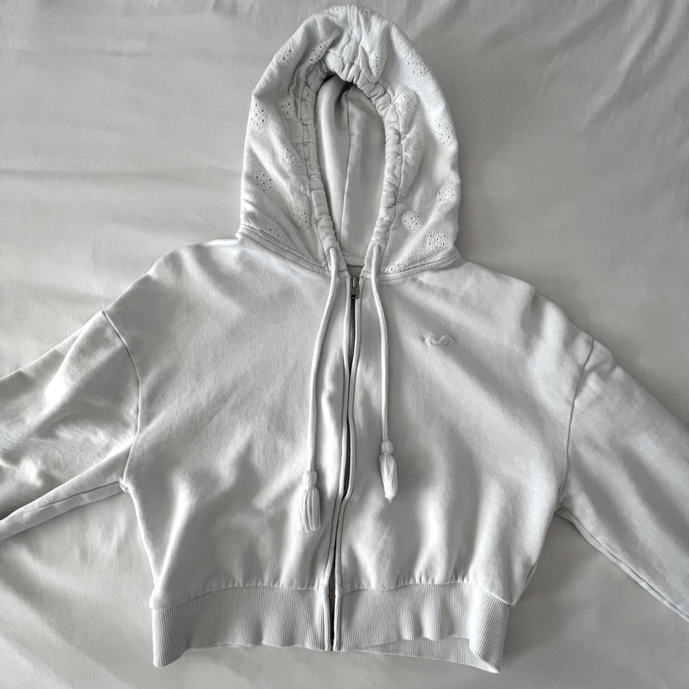 White Cropped Zip-up